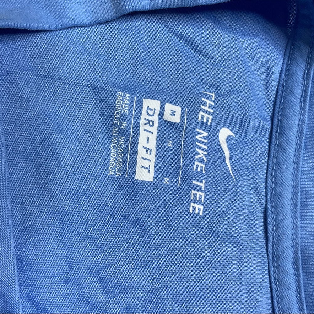 New Nike shirt with tags